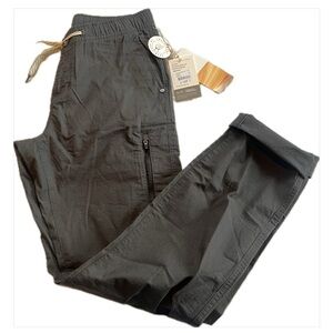 NWT women's Vuori Ripstop Pants in charcoal gray